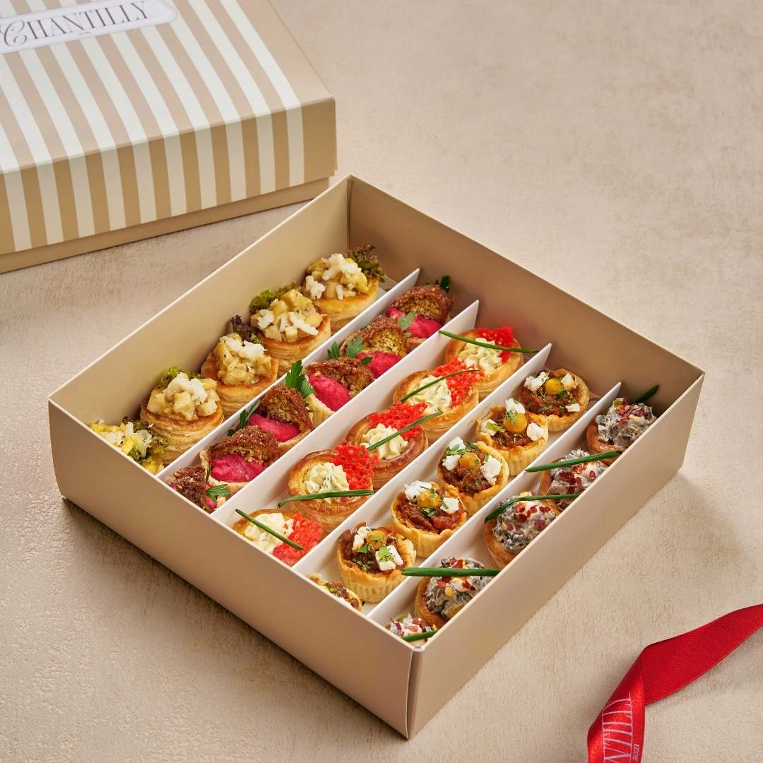 Canape_Bites_Box_Mini_sandwiches_gatherings_brunch_chantilly_cafe_abu_dhabi