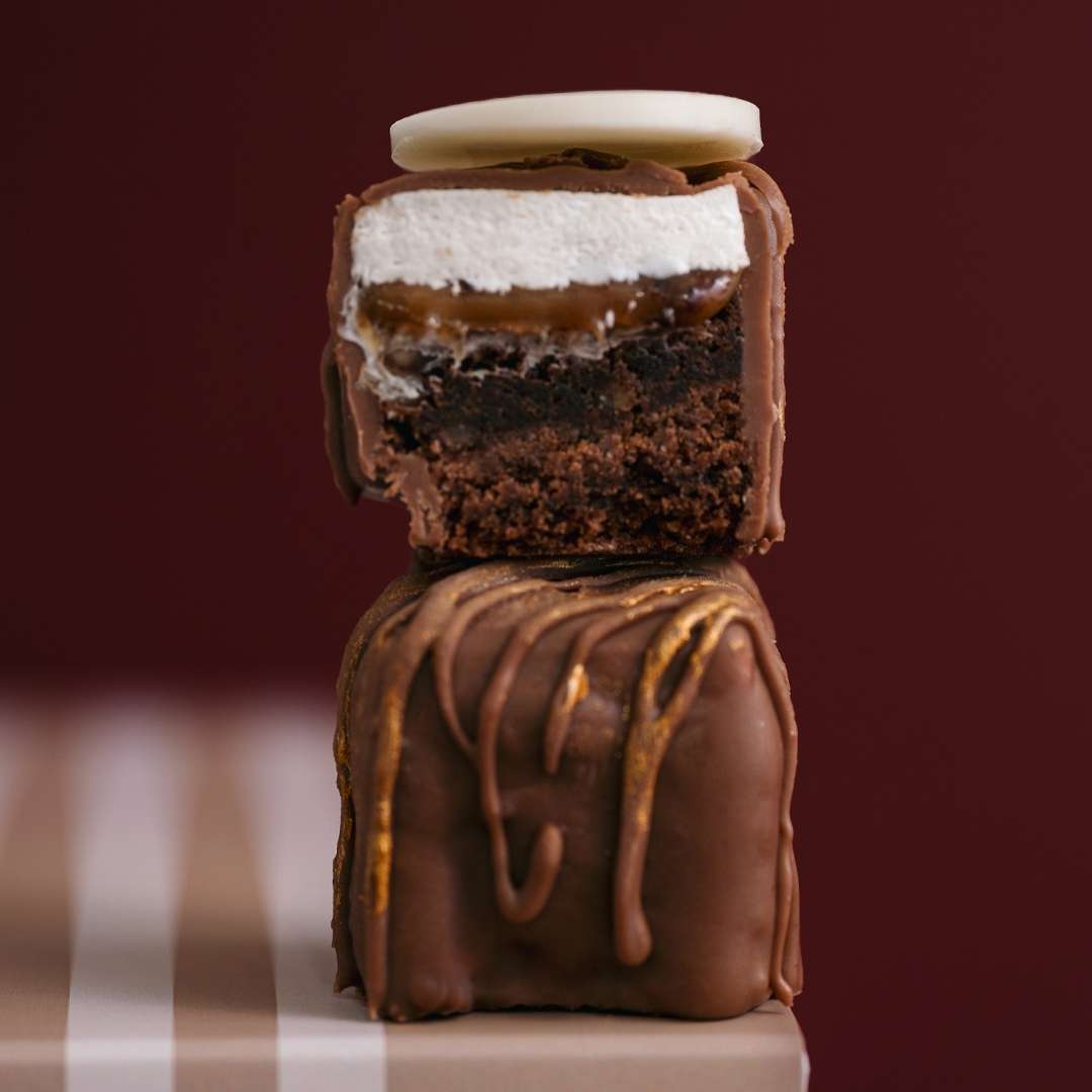 Chantilly_Signature__Bites_2_Mini_Desserts_Chantilly_Cafe_cake