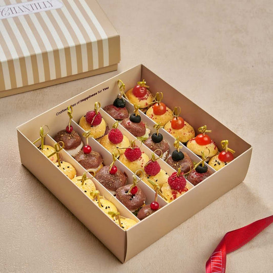 Baby_Buns__Mini_Sandwiche_Canapes_Chantilly_Cafe_Abu_Dhabi