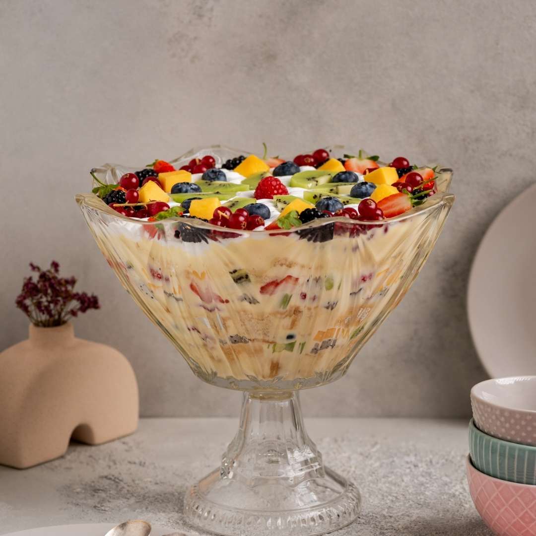 Fruit_Trifle_2_Desserts_Chantilly_Cafe_cake