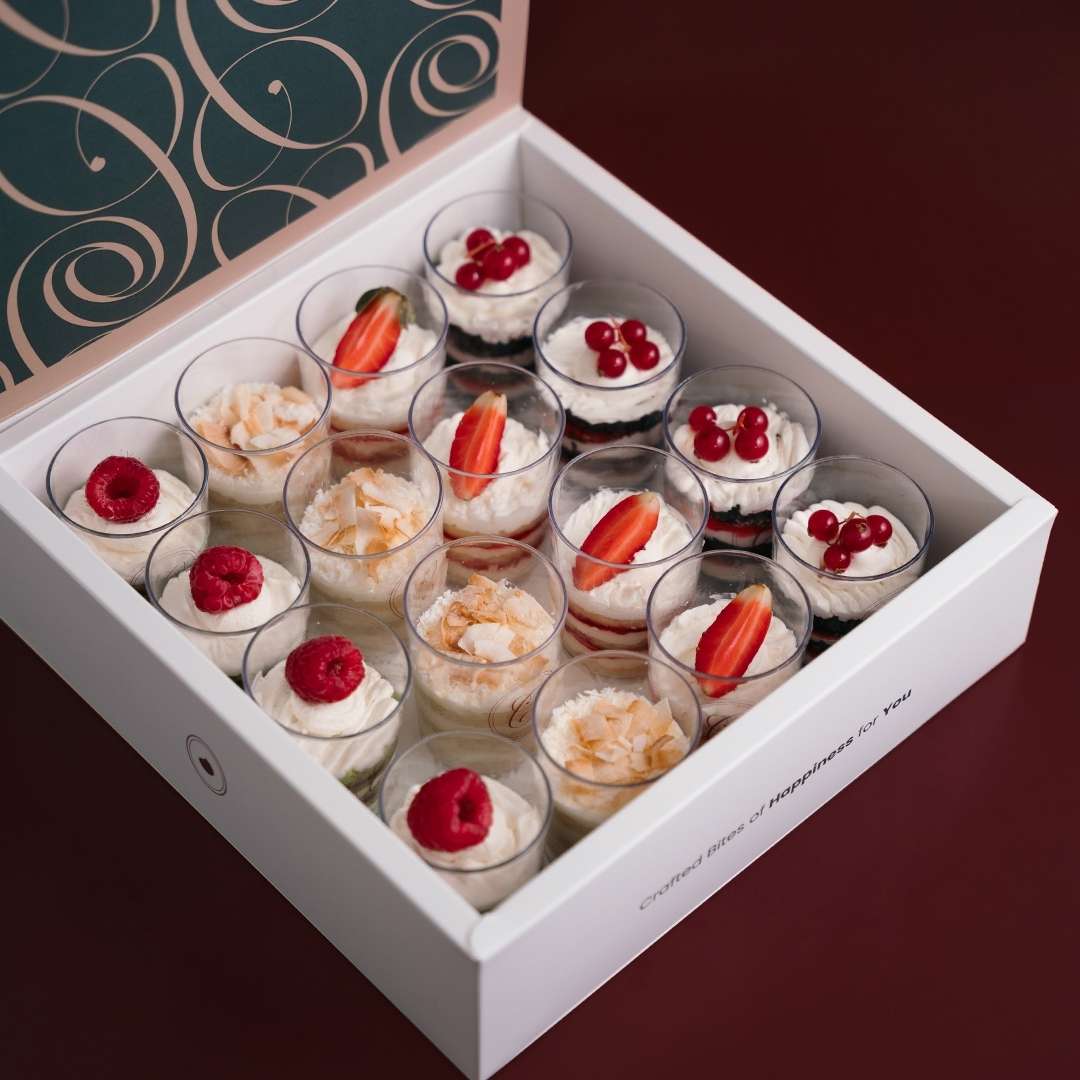 Mini_Cakes_2_Assorted_Desserts_Chantilly_Cafe_sweet