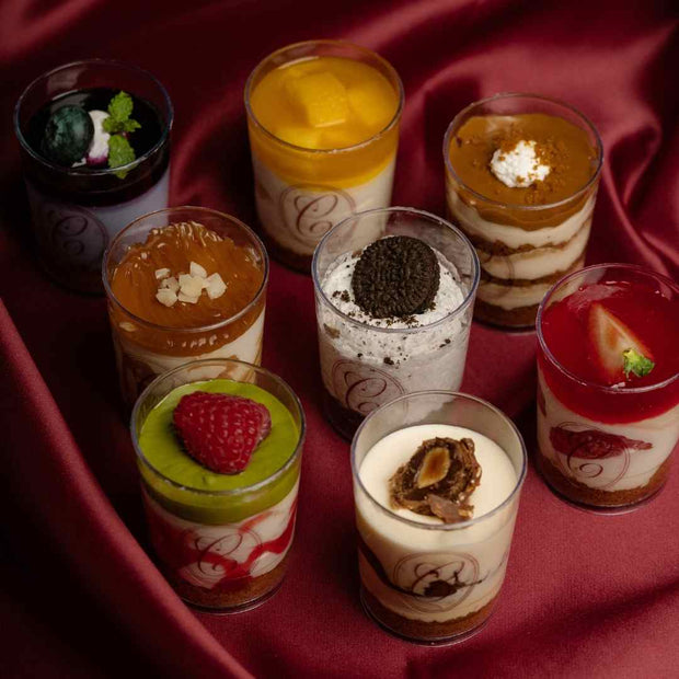 Mini_Cheesecake_Fusion_classic_mix_desserts_cake_chantilly_cafe_1